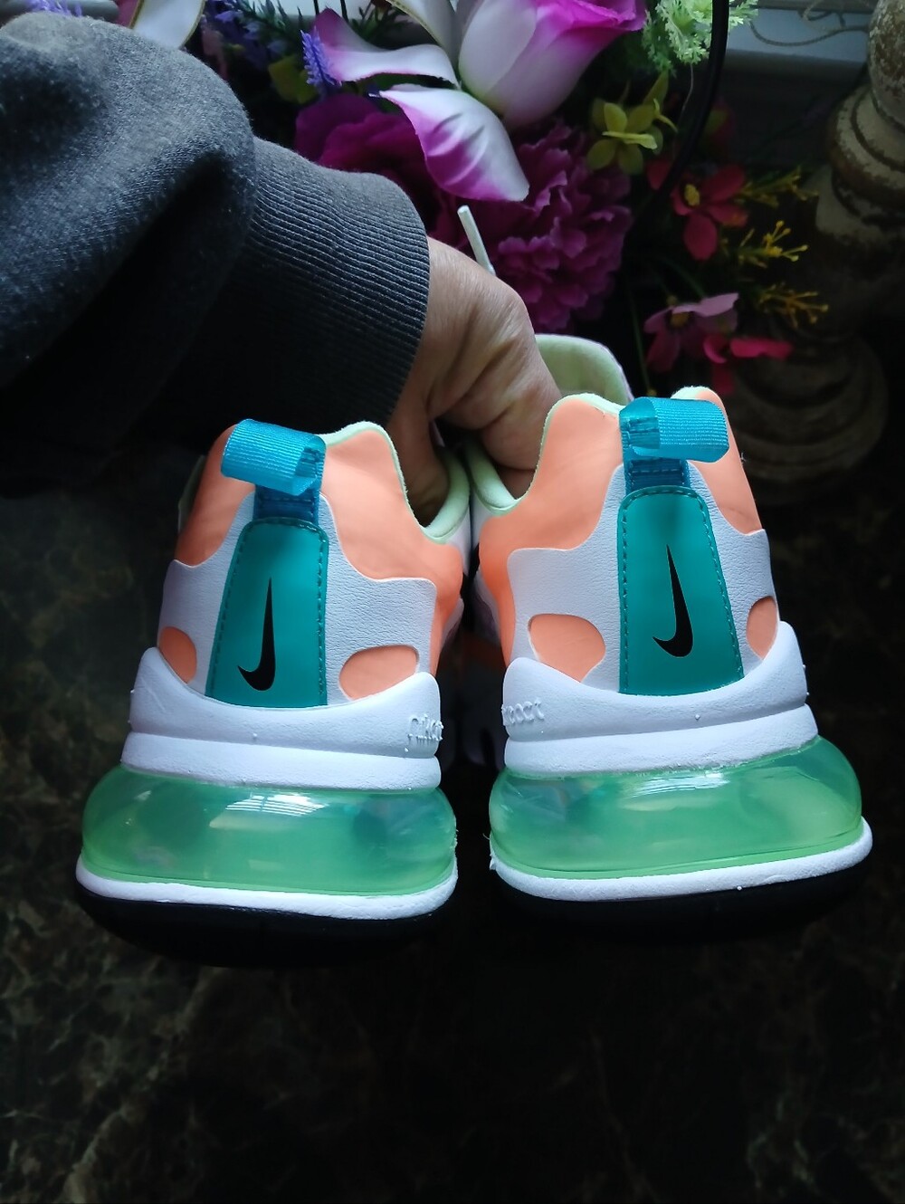 Nike AirMax 270 React SE Comfort/Athletic Lifestyle Shoes Size 8.5 for Women - Picture 10 of 14